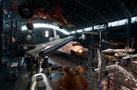 Lo shuttle Discovery al museo Smithsonian