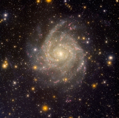 Giocando con NGC 1569 e il concetto di realtà Giocando con NGC 1569 e il concetto di realtà